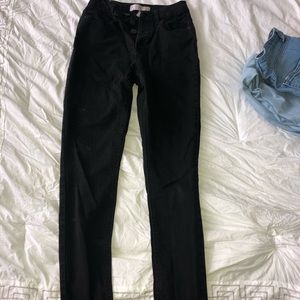 Black skinny jeans